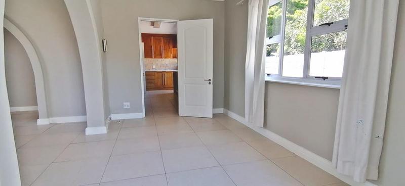 4 Bedroom Property for Sale in Flamingo Vlei Western Cape